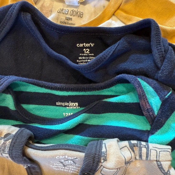 Carter onsie shirts x4 - Picture 2 of 2